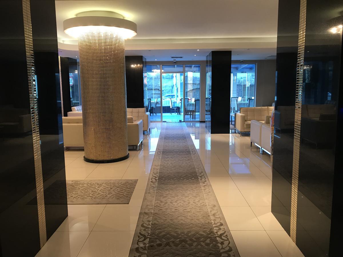 Pen Hotel Истанбул Екстериор снимка