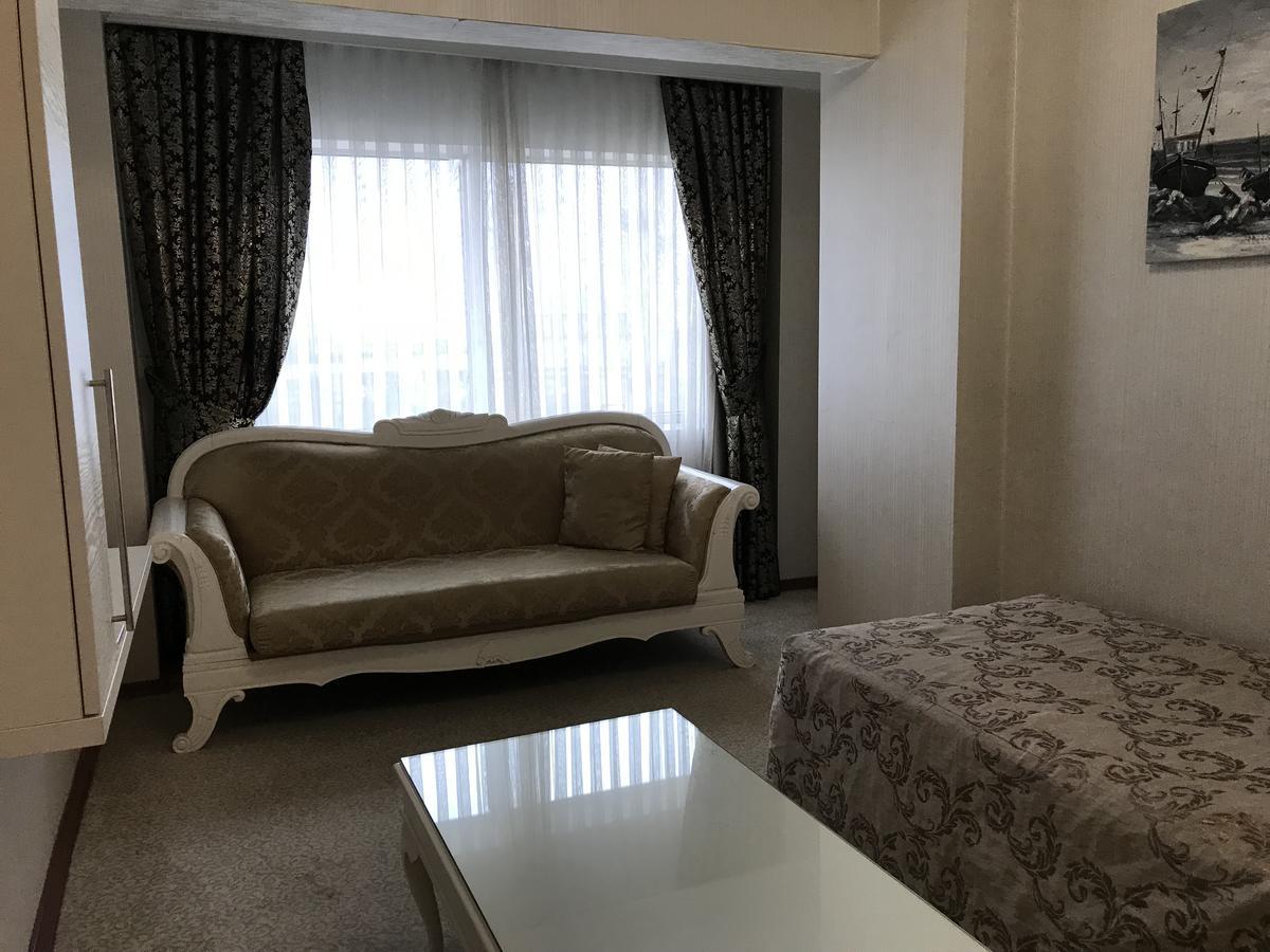 Pen Hotel Истанбул Екстериор снимка