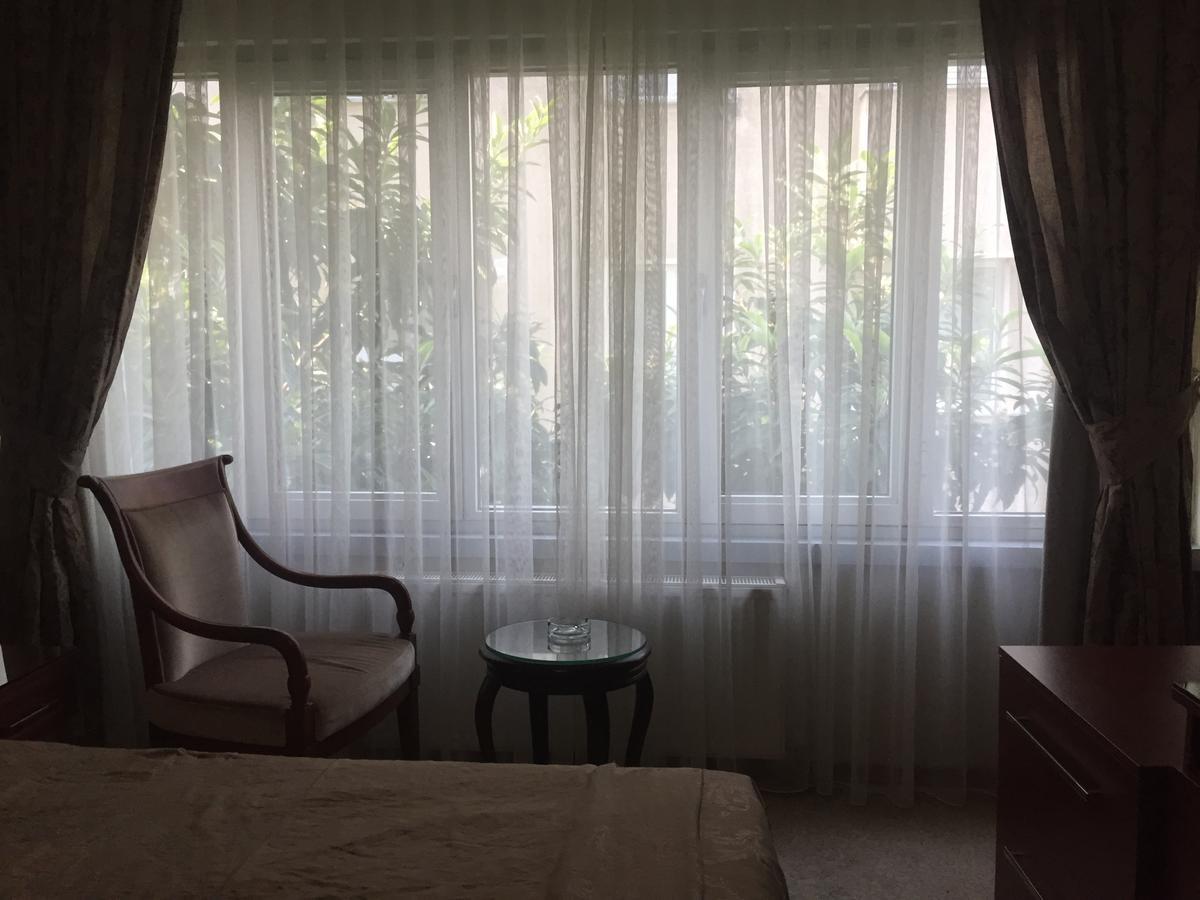 Pen Hotel Истанбул Екстериор снимка