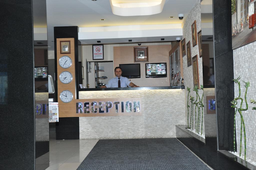 Pen Hotel Истанбул Екстериор снимка