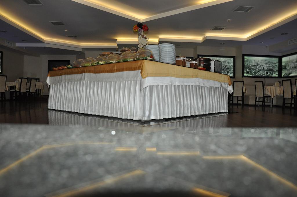 Pen Hotel Истанбул Екстериор снимка
