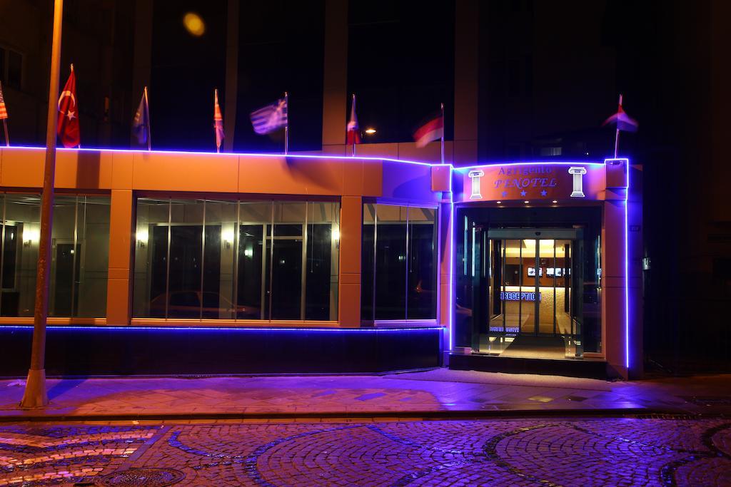 Pen Hotel Истанбул Екстериор снимка